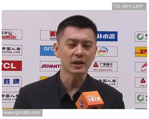 杨鸣：刘志轩调整青年队当主教练，未来几年之内从头建立辽篮光辉柱石